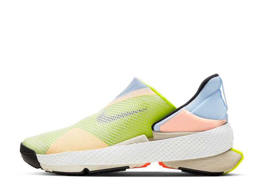 ナイキ ゴー フライイーズ ホワイト/セレスティンブルー-ボルト 画像