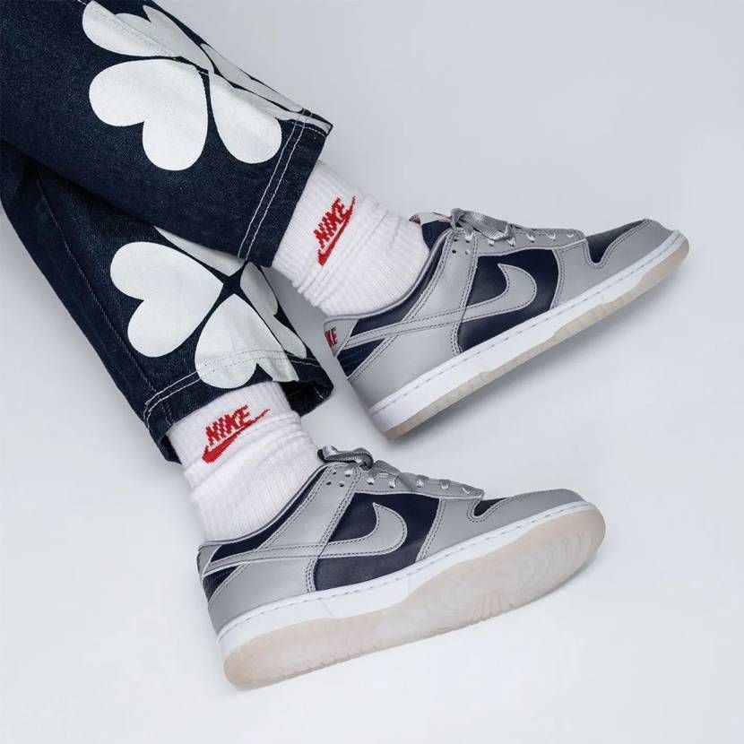 【スニダンで購入可】NIKE WMNS DUNK LOW "COLLEGE NAVY" 抽選/定価/販売店舗まとめ 2枚目