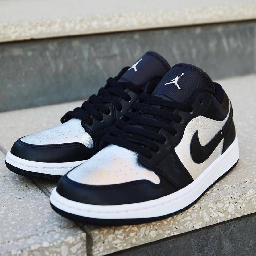 【スニダンで購入可】NIKE WMNS AIR JORDAN 1 LOW  "METALLIC SILVER" 抽選/定価/販売店舗まとめ 2枚目