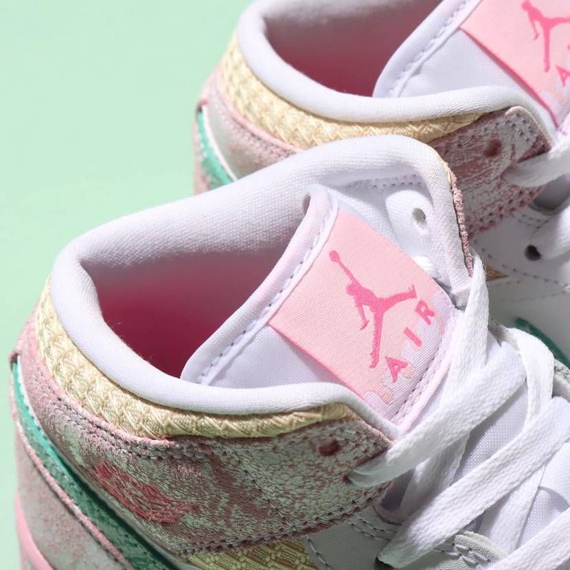 【スニダンで購入可】NIKE GS AIR JORDAN 1 MID "PAINT DRIP" 抽選/定価/販売店舗まとめ 5枚目