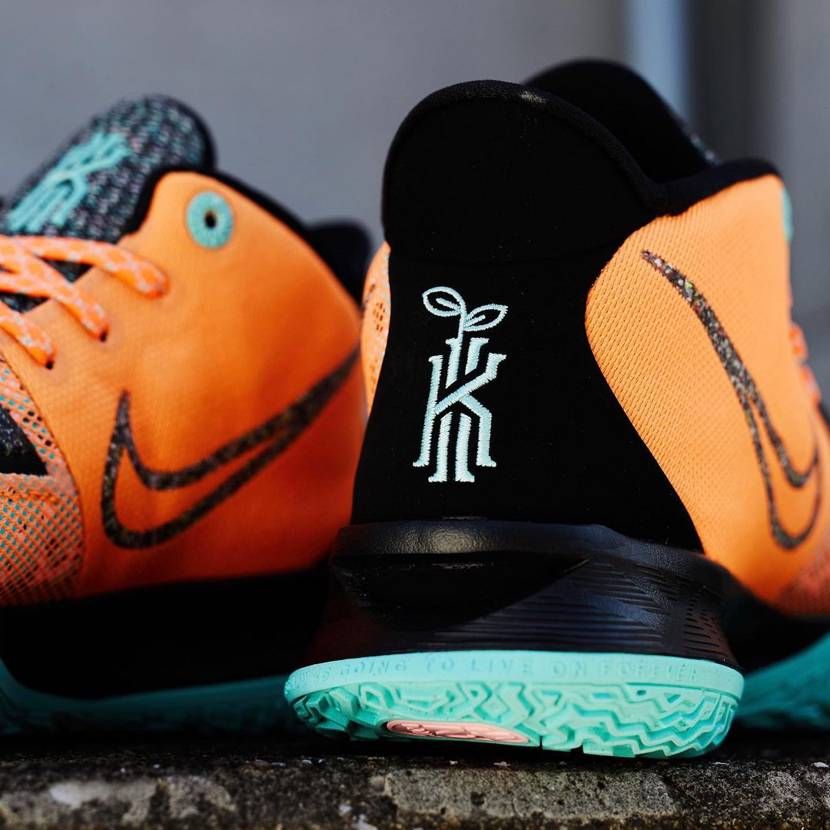 【スニダンで購入可】NIKE KYRIE 7 "PLAY TO FUTURE" 抽選/定価/発売店舗まとめ 4枚目