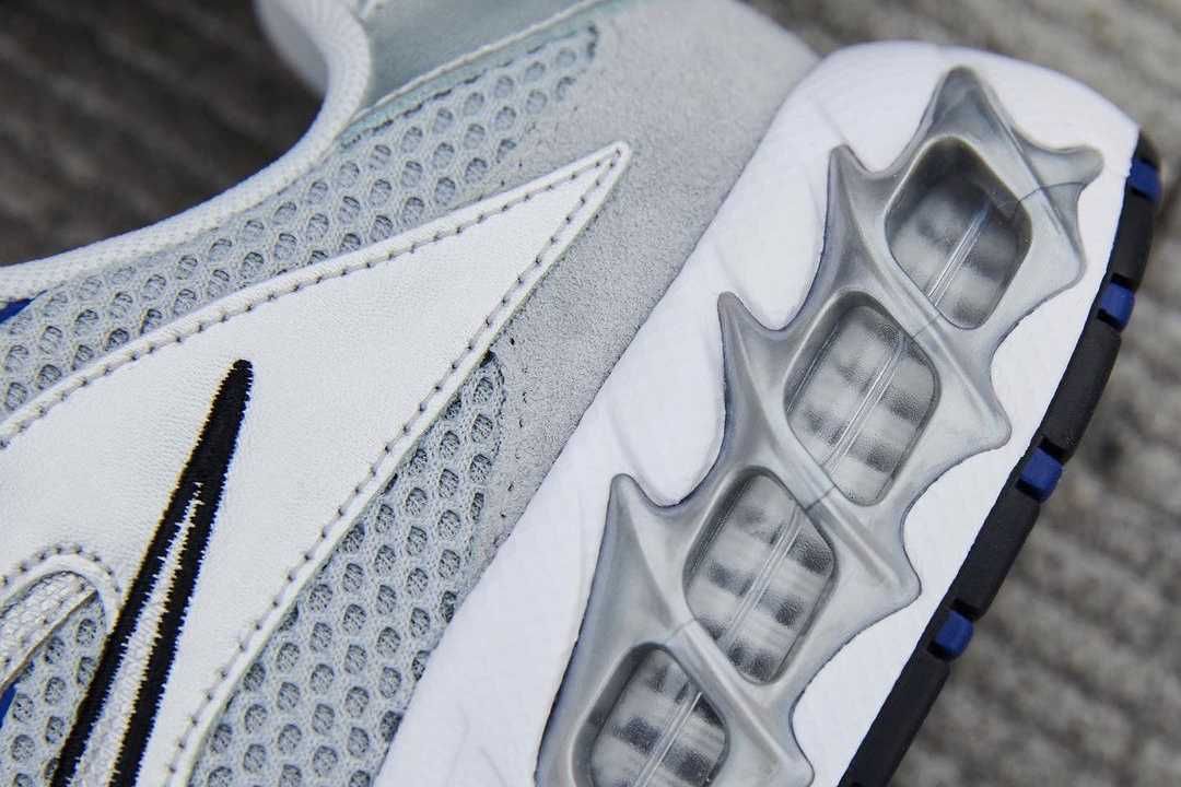 【スニダンで購入可】NIKE WMNS ZOOM AIR FIRE "METALLIC SILVER" 抽選/定価/販売店舗まとめ 5枚目