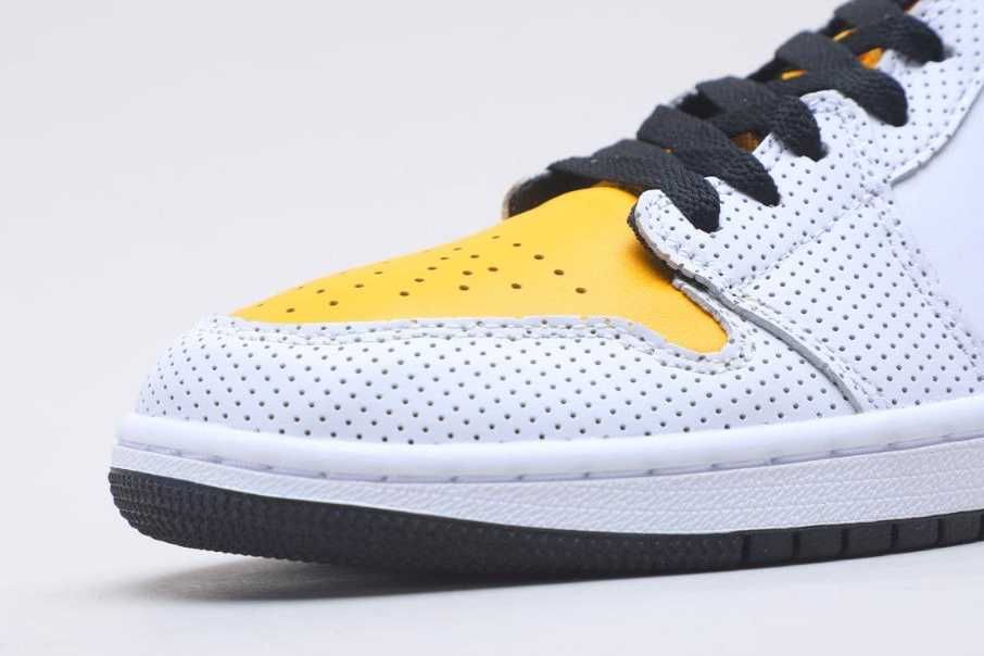【スニダンで購入可】NIKE WMNS AIR JORDAN 1 MID "WHITE/BLACK/GOLD" 抽選/定価/販売店舗まとめ 5枚目