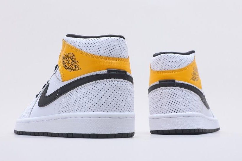 【スニダンで購入可】NIKE WMNS AIR JORDAN 1 MID "WHITE/BLACK/GOLD" 抽選/定価/販売店舗まとめ 4枚目