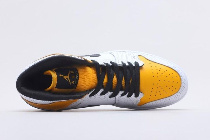 【スニダンで購入可】NIKE WMNS AIR JORDAN 1 MID "WHITE/BLACK/GOLD" 抽選/定価/販売店舗まとめ 7枚目