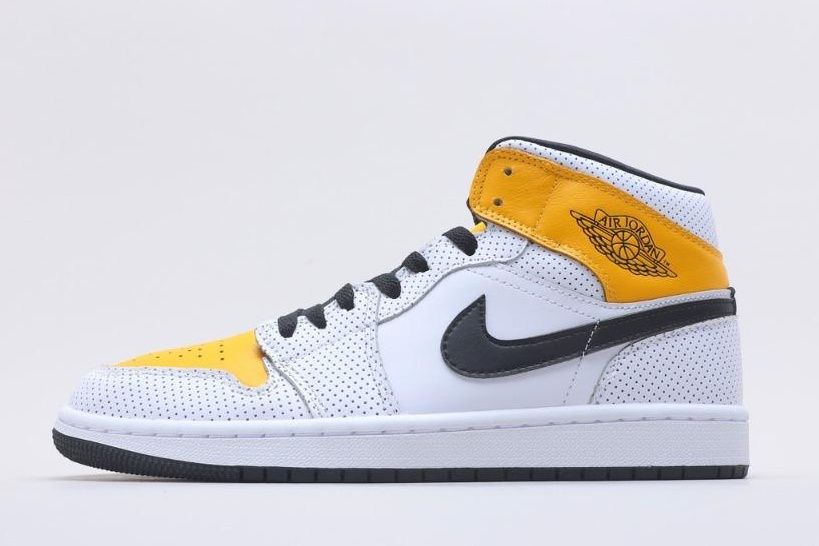 【スニダンで購入可】NIKE WMNS AIR JORDAN 1 MID "WHITE/BLACK/GOLD" 抽選/定価/販売店舗まとめ 2枚目