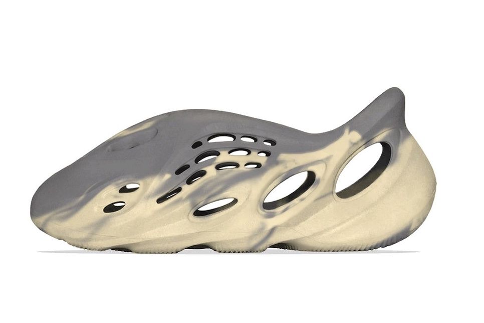 【スニダンで購入可】8/26発売 adidas YEEZY Foam Runner 2colors 抽選/定価/販売店舗まとめ 5枚目