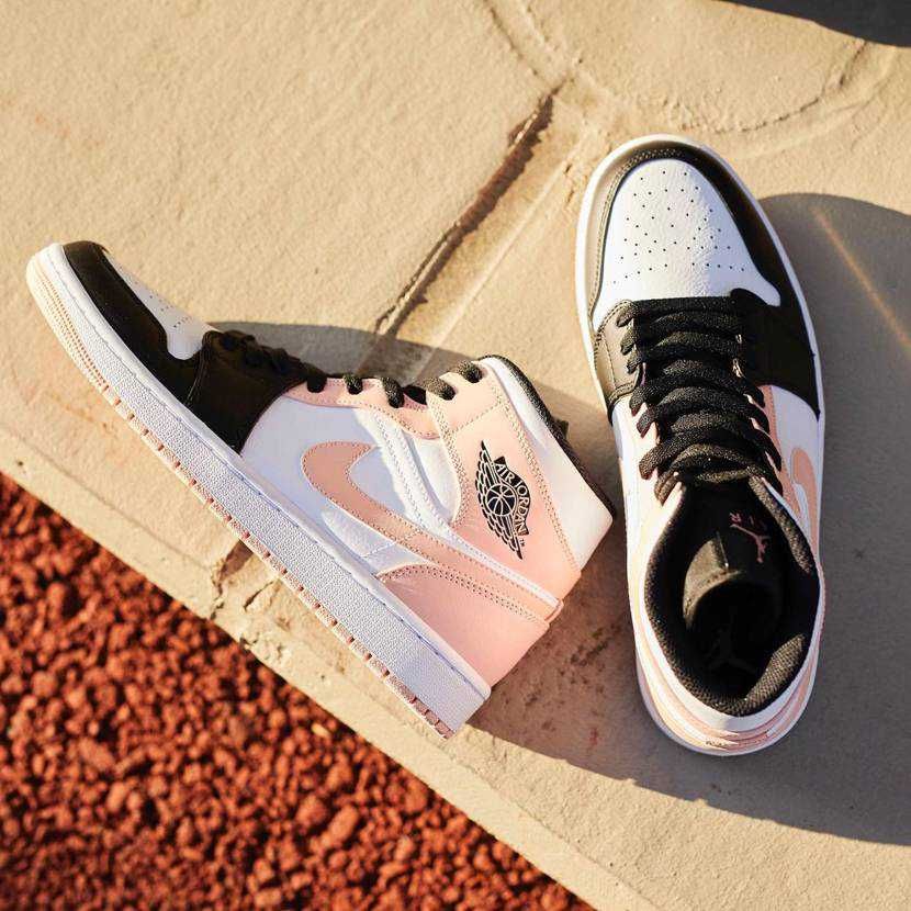 【スニダンで購入可】NIKE AIR JORDAN 1 MID "CRIMSON TINT" 抽選/定価/販売店舗まとめ 2枚目