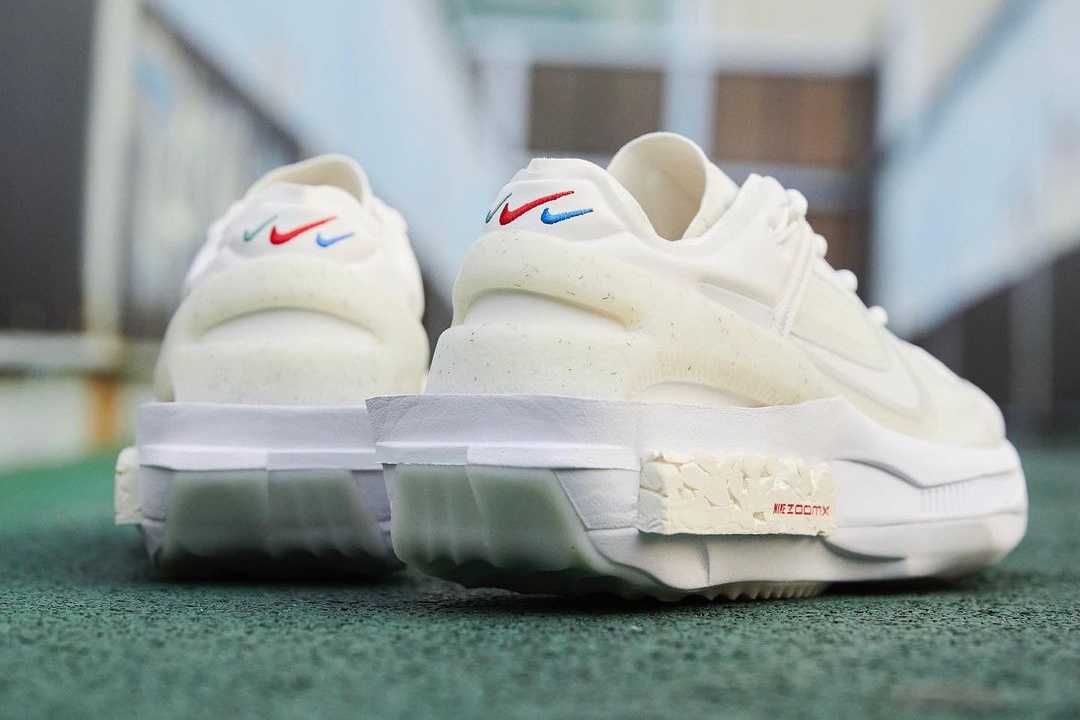 【スニダンで購入可】NIKE WMNS FONTANKA EDGE 2COLORS 抽選/定価/販売店舗まとめ 7枚目