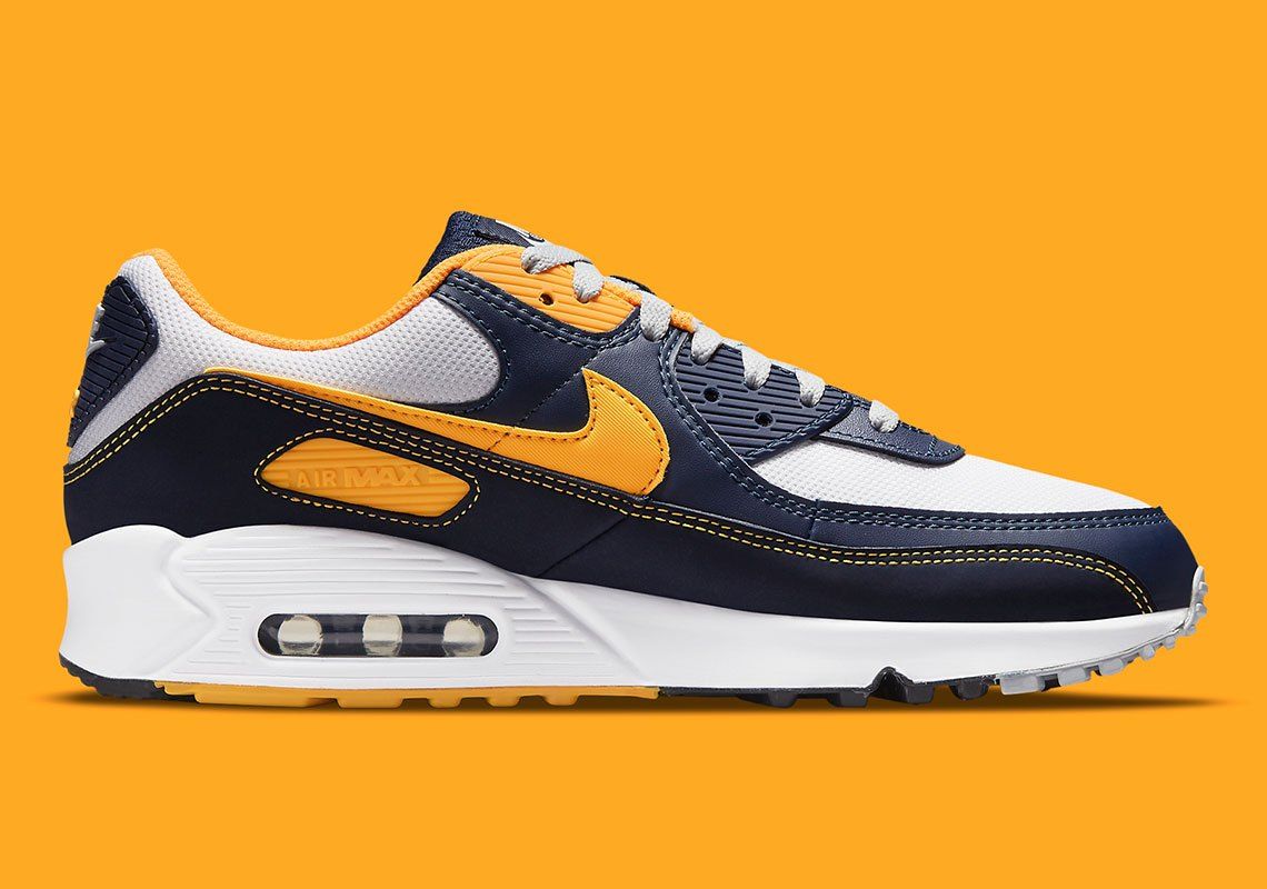 【スニダンで購入可】NIKE AIR MAX "NAVY/GOLD"  2TYPE 抽選/定価/販売店舗まとめ 4枚目