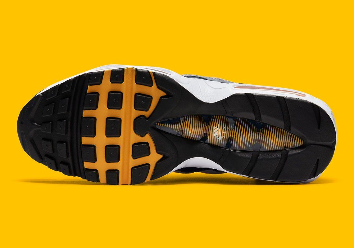 【スニダンで購入可】NIKE AIR MAX "NAVY/GOLD"  2TYPE 抽選/定価/販売店舗まとめ 15枚目