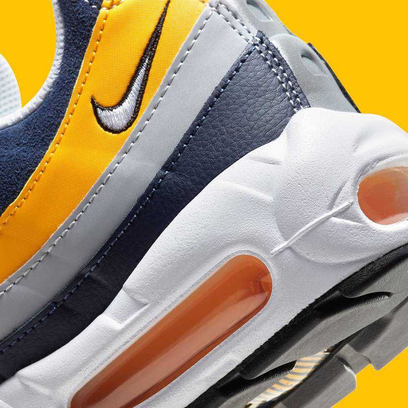 【スニダンで購入可】NIKE AIR MAX "NAVY/GOLD"  2TYPE 抽選/定価/販売店舗まとめ 17枚目