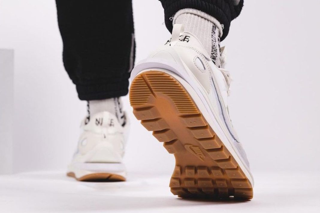 【スニダンで購入可】SACAI × NIKE VAPOR WAFFLE 2COLORS 抽選/定価/販売店舗まとめ 24枚目