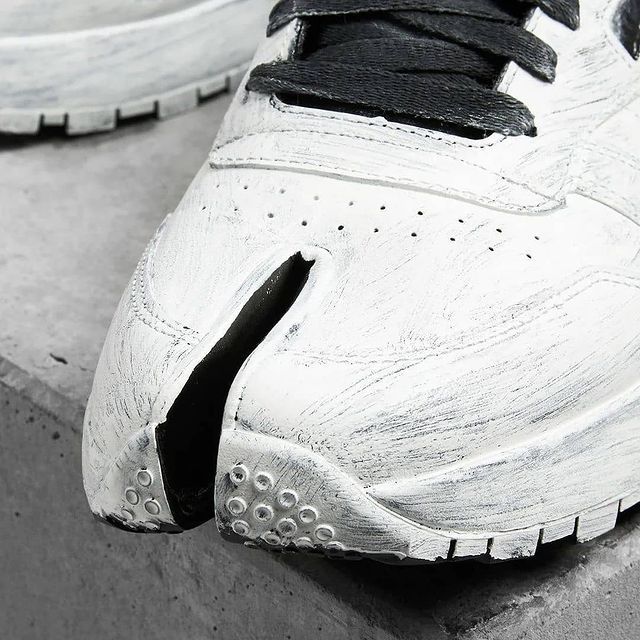 【スニダンで購入可】MAISON MARGIELA × REEBOK CLASSIC LETHER TABI "BIANCHETTO" 抽選/定価/販売店舗まとめ 5枚目