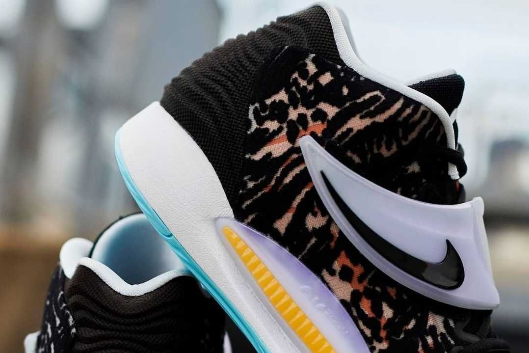 【スニダンで購入可】4/15発売 NIKE KD14 "BLACK/WHITE/MELON TINT" 抽選/定価/販売店舗まとめ 2枚目