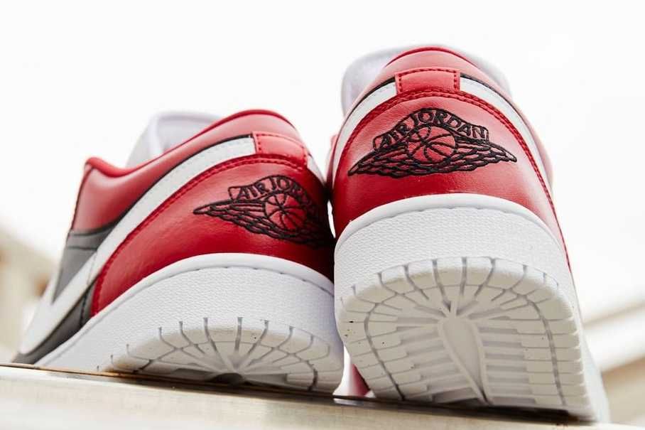 【スニダンで購入可】4/18発売 NIKE WMNS AIR JORDAN 1 LOW "CHICAGO FLIP" 抽選/定価/販売店舗まとめ 2枚目