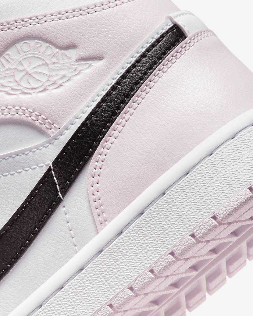 【スニダンで購入可】4/23発売 NIKE WMNS AIR JORDAN 1 MID "LIGHT VIOLET/WHITE/BLACK” 抽選/定価/販売店舗まとめ 9枚目
