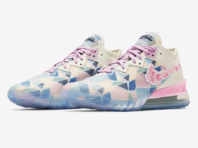 【スニダンで購入可】4/23・4/24発売 ATMOS × NIKE LEBRON 18 LOW "SAKURA" 抽選/定価/販売店舗まとめ 4枚目