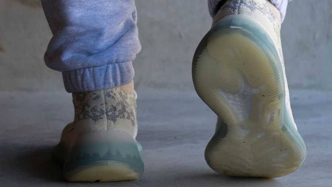 【スニダンで購入可】5/31発売 ADIDAS YEEZY BOOST 380 "ALIEN BLUE" 抽選/定価/販売店舗まとめ 4枚目