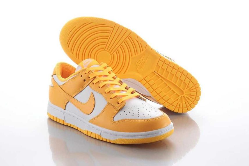 【スニダンで購入可】5/7発売 NIKE WMNS DUNK LOW "LASER ORANGE" 抽選/定価/販売店舗まとめ