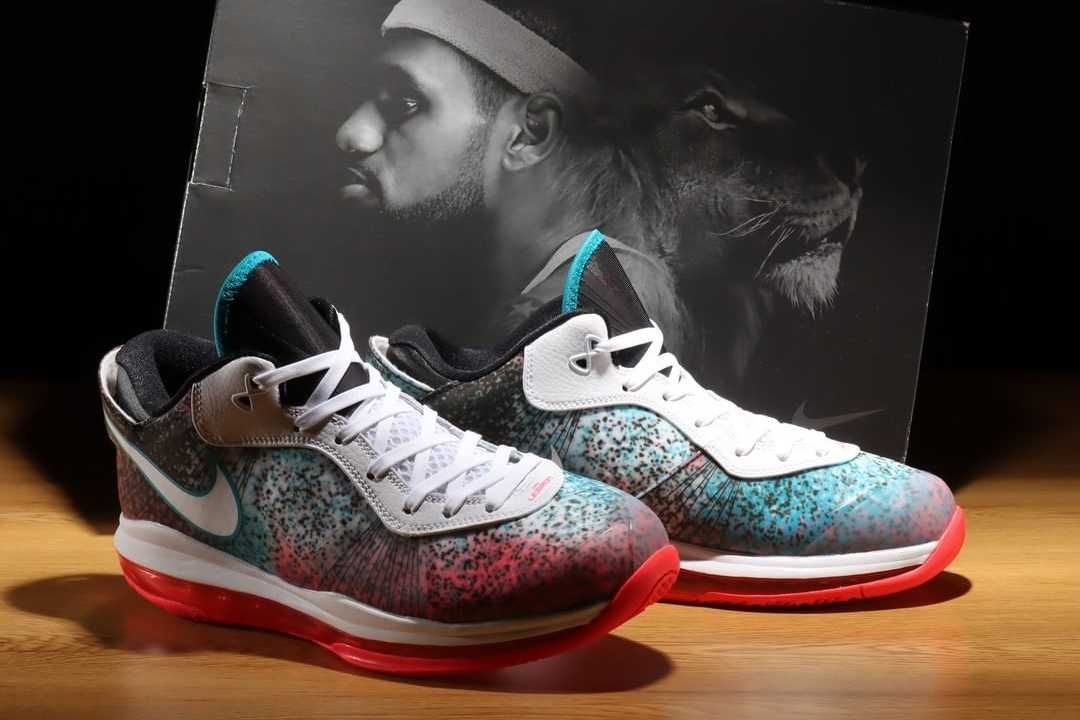 【スニダンで購入可】5/11発売 NIKE LEBRON 8 V2 LOW "MIAMI NIGHTS" 抽選/定価/販売店舗まとめ