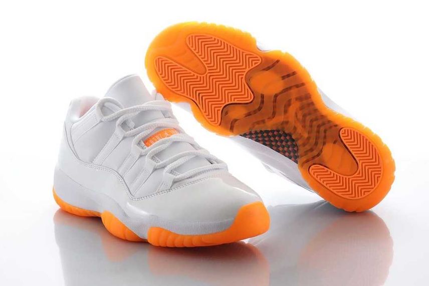 Nike WMNS Air Jordan 11 Low