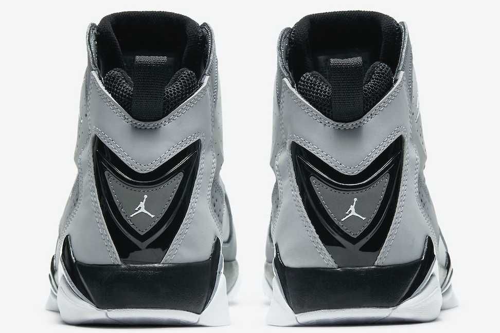 【リーク】NIKE JORDAN TRUE FLIGHT "COOL GREY" 抽選/定価/販売店舗まとめ 4枚目