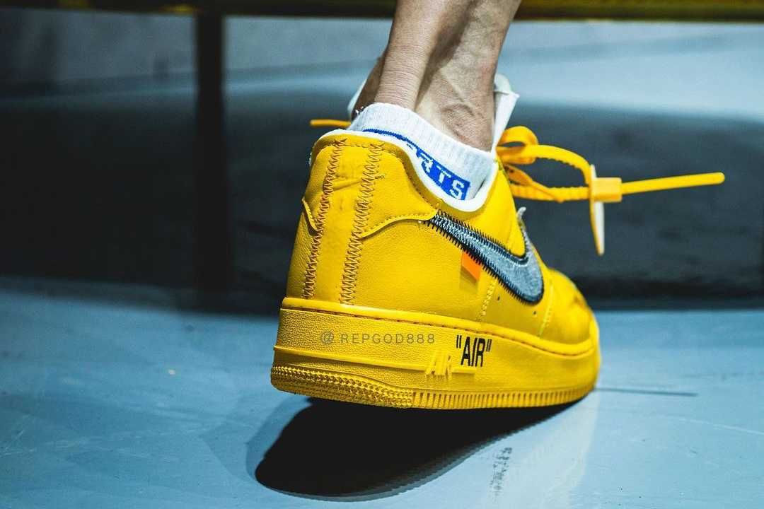 【スニダンで購入可】海外9/28発売 Off-White × Nike Air Force 1 "University Gold" 抽選/定価/販売店舗まとめ 4枚目