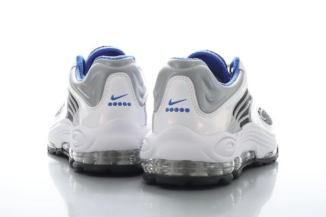 【スニダンで購入可】6/1発売 NIKE AIR TUNED MAX "WHITE AND RACER BLUE" 抽選/定価/販売店舗まとめ 2枚目