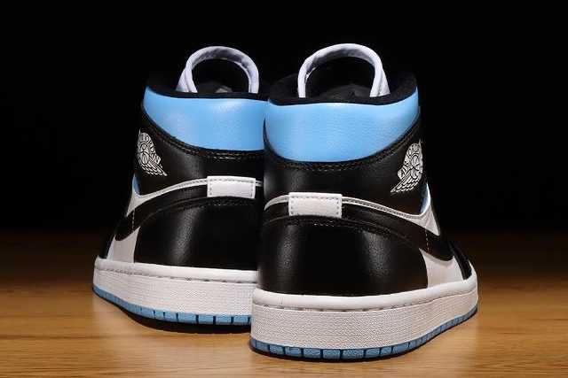 【スニダンで購入可】6/7発売 NIKE WMNS AIR JORDAN 1 MID "BLACK/UNIVERSITY BLUE" 抽選/定価/販売店舗まとめ 3枚目
