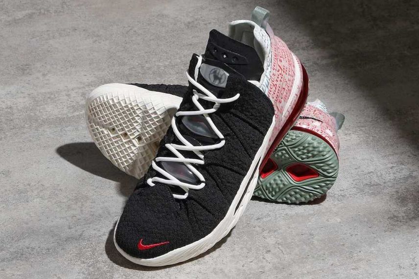 【スニダンで購入可】6/11発売 NIKE LEBRON 18 "BLACK / UNIVERSITY RED" 抽選/定価/販売店舗まとめ