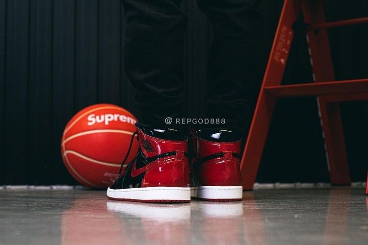 【スニダンで購入可】1/15発売 Nike Air Jordan 1 High OG "Patent Bred" 抽選/定価 /販売店舗まとめ 15枚目