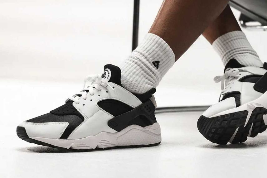 【スニダンで購入可】6/26発売 NIKE AIR HUARACHE "BLACK/WHITE" 抽選/定価/販売店舗まとめ