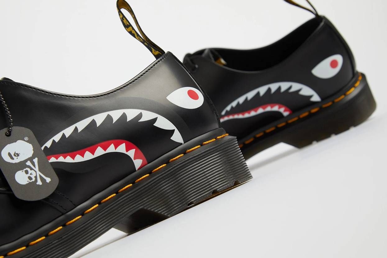 【スニダンで購入可】6/26発売 A BATHING APEⓇ × mastermind JAPAN × Dr. Martens 3 HOLE SHOES 抽選/定価/販売店舗まとめ 3枚目