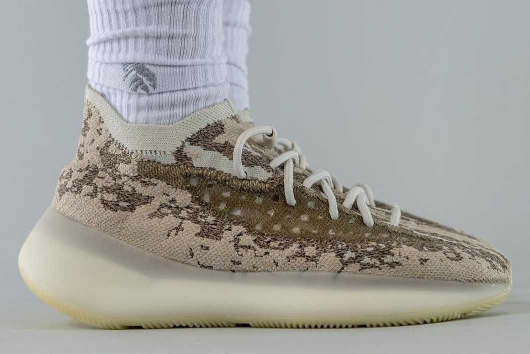 【スニダンで購入可】10/18発売 adidas YEEZY BOOST 380 "STONE SALT" 抽選/定価/販売店舗まとめ 2枚目
