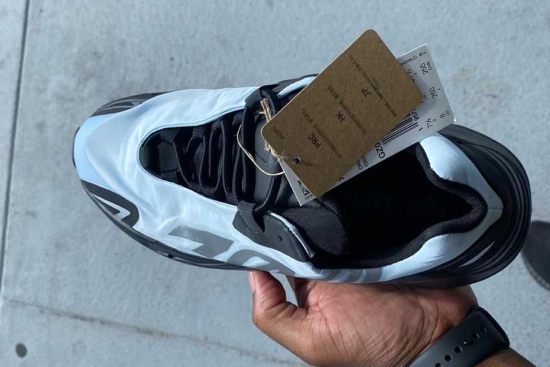 【スニダンで購入可】7/5発売 ADIDAS YEEZY BOOST 700 MNVN "BLUE TINT" 抽選/定価/販売店舗まとめ 9枚目