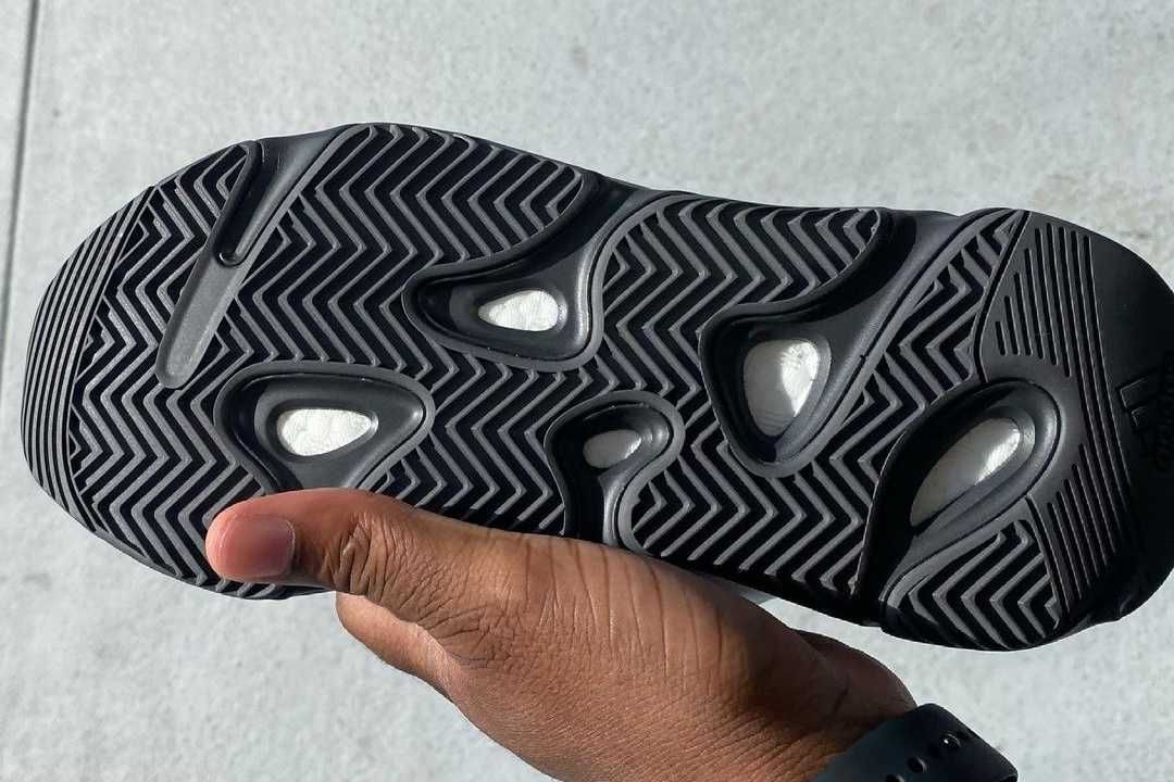 【スニダンで購入可】7/5発売 ADIDAS YEEZY BOOST 700 MNVN "BLUE TINT" 抽選/定価/販売店舗まとめ 11枚目