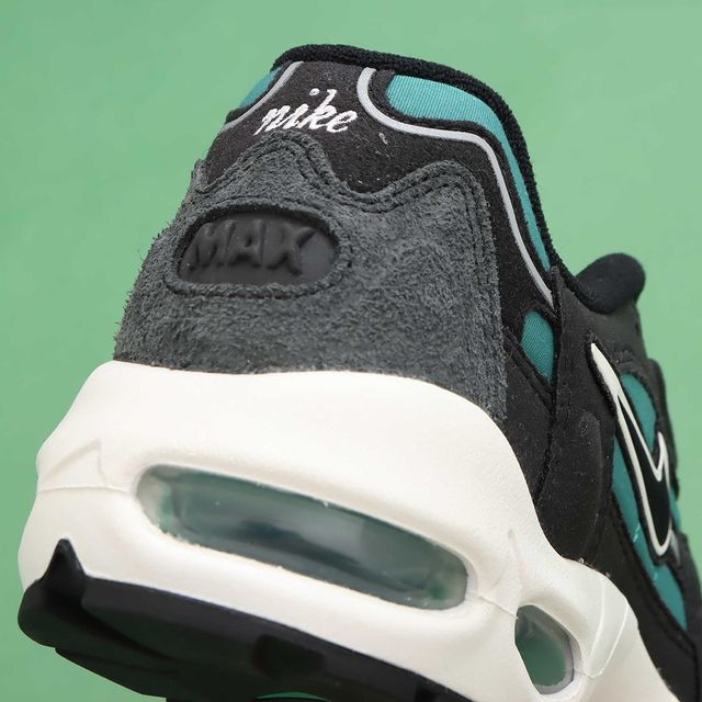 【スニダンで購入可】7/1発売 NIKE AIR MAX 96 2 SE FIRST USE "PINE GREEN/BLACK-WHITE/SAIL" 抽選/定価/販売店舗まとめ 3枚目