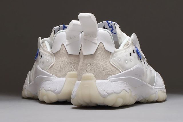 【スニダンで購入可】7/2発売 NIKE WMNS JORDAN DELTA 2 "WHITE/ROYAL BLUE" 抽選/定価/販売店舗まとめ 2枚目