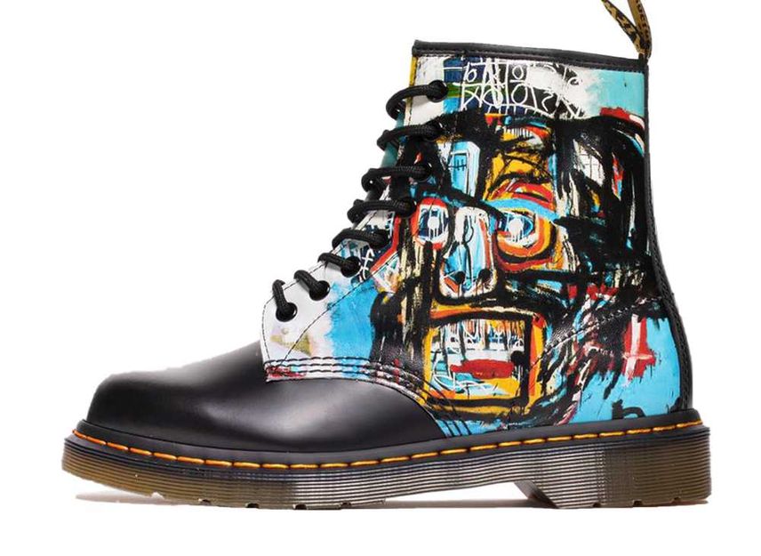 ドクターマーチンの定番ブーツ「1460」とは?コーデやサイズ感 ドクターマーチンの定番ブーツ「1460」とは?コーデやサイズ感