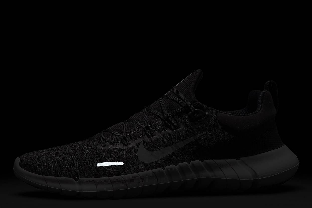 【スニダンで購入可】7/5発売  NIKE FREE RUN 5.0 "BLACK" 2TYPE 抽選/定価/販売店舗まとめ 6枚目