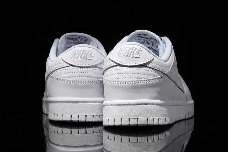 【販売リンクあり】7/9発売 Nike WMNS Dunk Low "Triple White" 抽選/定価/販売店舗まとめ 3枚目