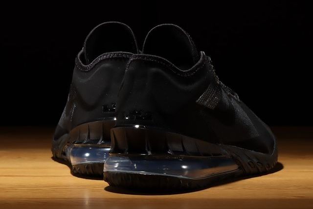 【販売リンクあり】7/25・7/26発売 NIKE LEBRON 18 LOW "BLACK" 抽選/定価/販売店舗まとめ 4枚目