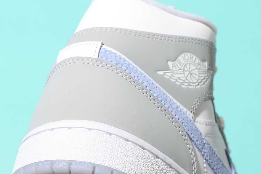 【スニダンで購入可】7/28発売 NIKE WMNS AIR JORDAN 1 MID "WOLF GREY" 抽選/定価/販売店舗まとめ 3枚目