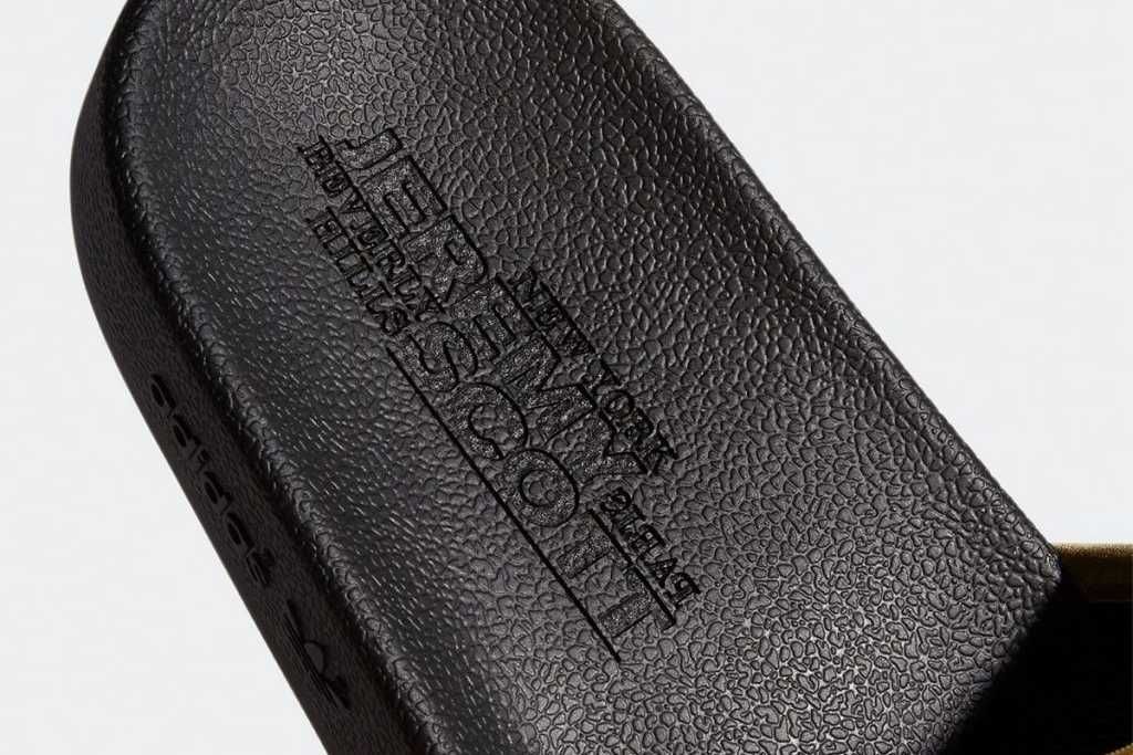 【スニダンで購入可】11/1・11/11・11/12発売 Jeremy Scott × adidas originals adilette Teddy 2colors  抽選/定価/販売店舗まとめ 15枚目