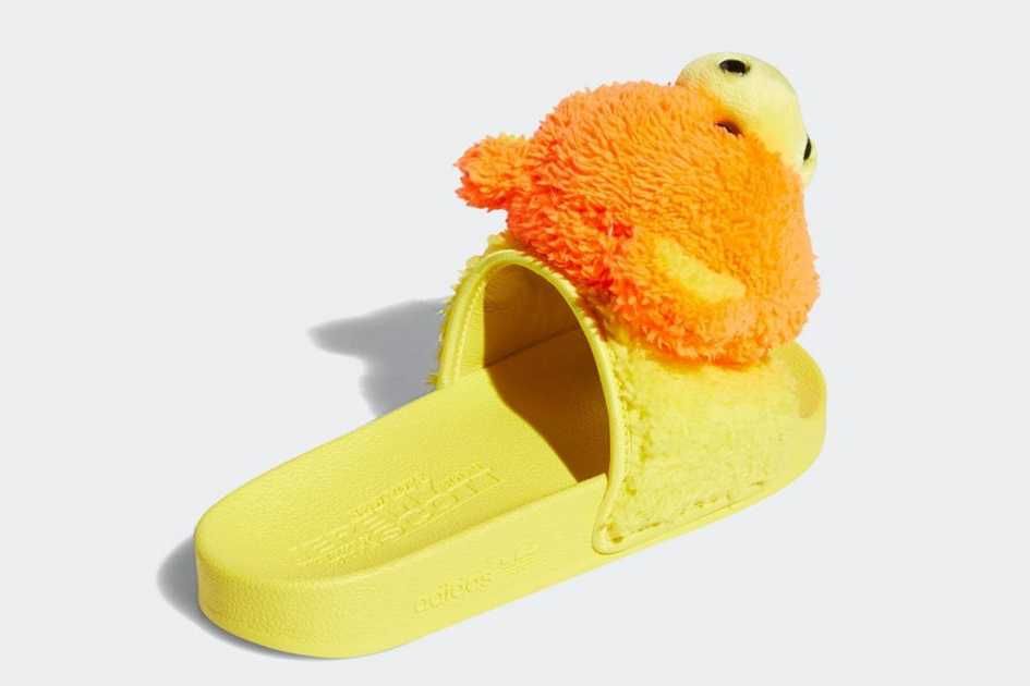 【スニダンで購入可】11/1・11/11・11/12発売 Jeremy Scott × adidas originals adilette Teddy 2colors  抽選/定価/販売店舗まとめ 12枚目