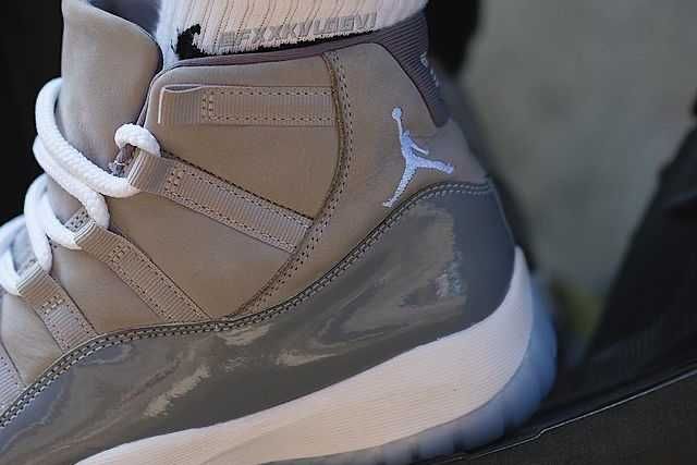 【スニダンで購入可】12/11発売 Nike Air Jordan 11 "Cool Grey" 抽選/定価/販売店舗まとめ 15枚目
