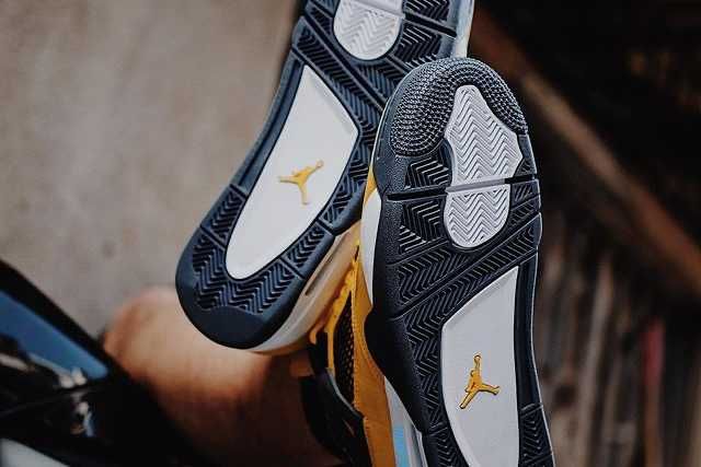 【スニダンで購入可】8/28・9/2発売 NIKE AIR JORDAN 4 "TOUR YELLOW" 抽選/定価/販売店舗まとめ 9枚目