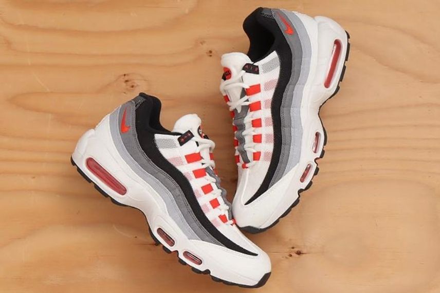 スニダンで購入可 8 16発売nike Air Max 95 Japan 抽選 定価 販売店舗まとめ スニーカーダンク スニダンで購入可 8 16発売nike Air Max 95 Japan 抽選 定価 販売店舗まとめ スニーカーダンク