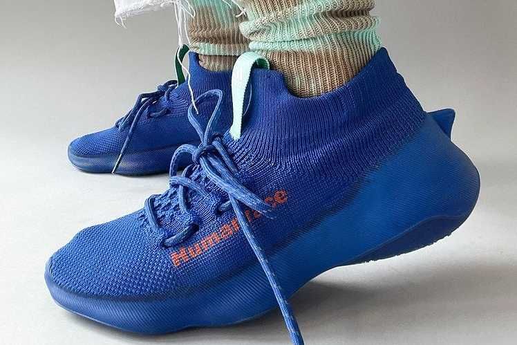 【スニダンで購入可】8/27発売 PHARRELL WILLIAMS × ADIDAS HUMANRACE SICHONA "ROYAL BLUE" 抽選/定価/販売店舗まとめ 4枚目